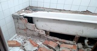 Демонтаж ванны в Ельце от Мастер24 — быстро, недорого, вывоз старой ванны от 1027 руб.